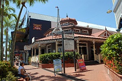 0933 Cairns